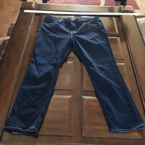 Women’s Levi’s 724 high-rise straight blue jeans waist 35” - Picture 1 of 11